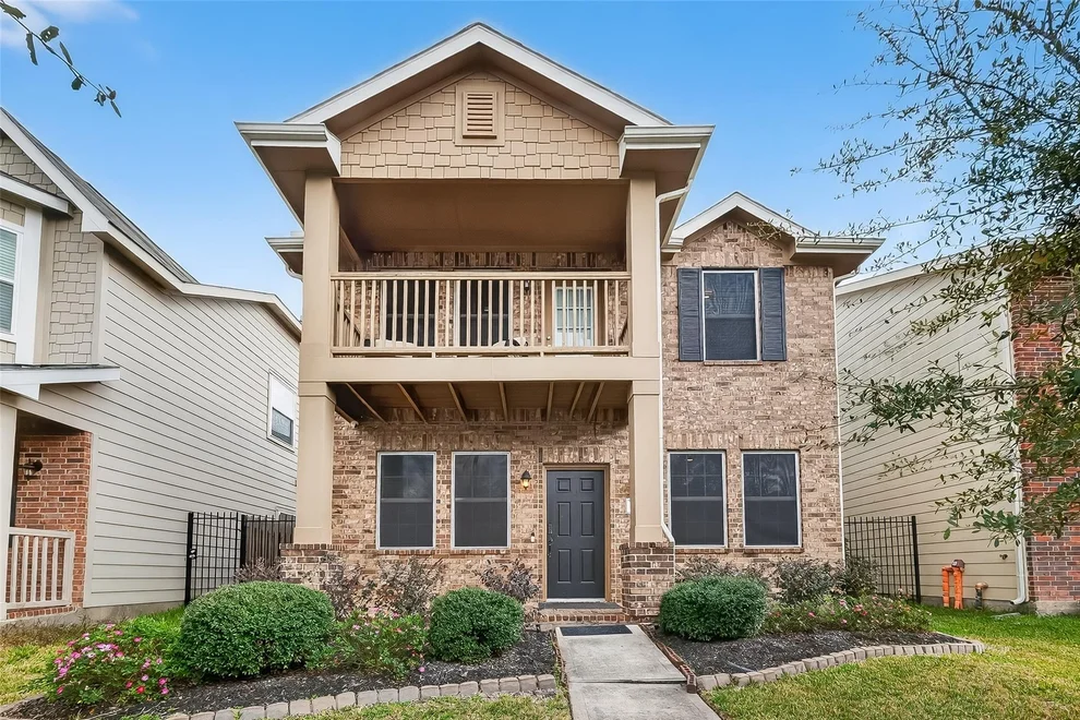 Unit for sale at 7115 Pavilion Drive, Houston, TX 77083