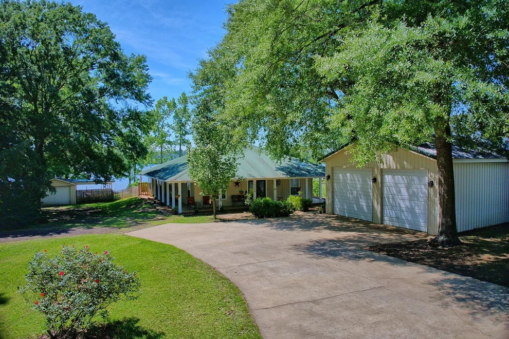 Unit for sale at 10040 Hwy 87 S S, Hemphill, TX 75948
