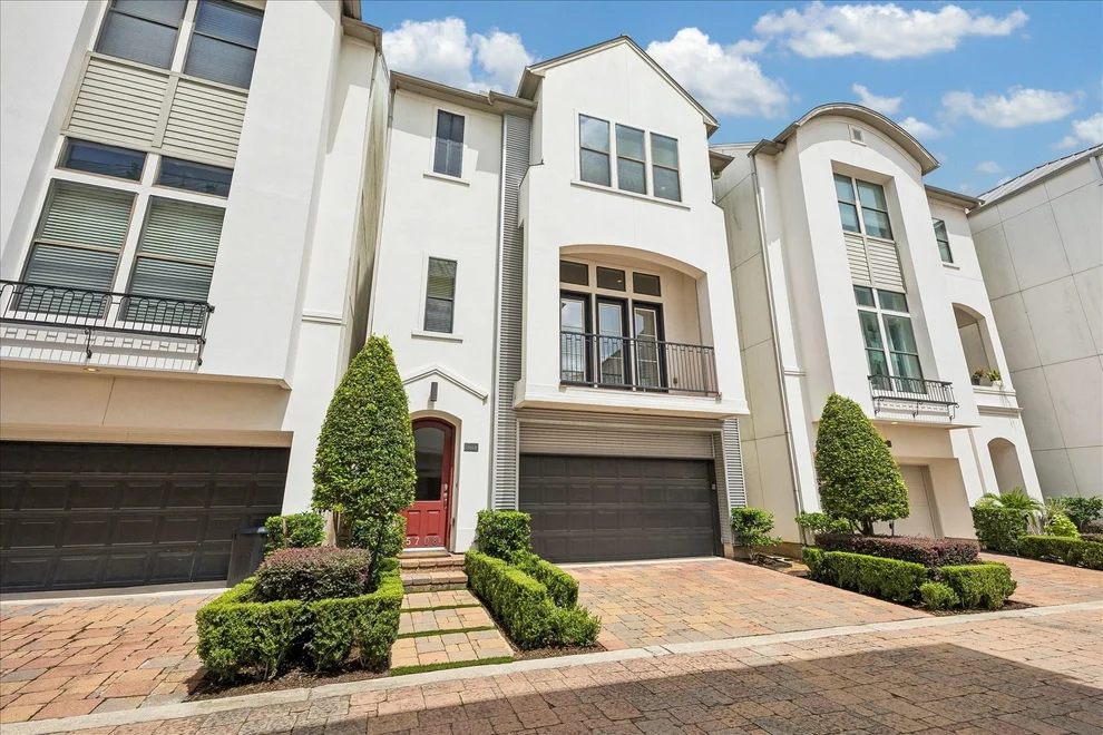Unit for sale at 5708 Kansas St B, Houston, TX 77007
