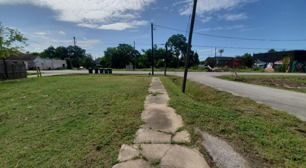 Unit for sale at 2915 Rosalie St Street, Houston, TX 77004
