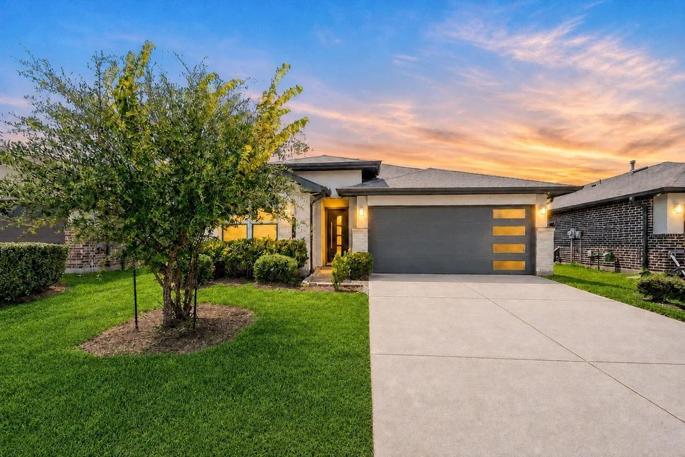 Unit for sale at 7454 Rivercane Shore Lane, Richmond, TX 77407