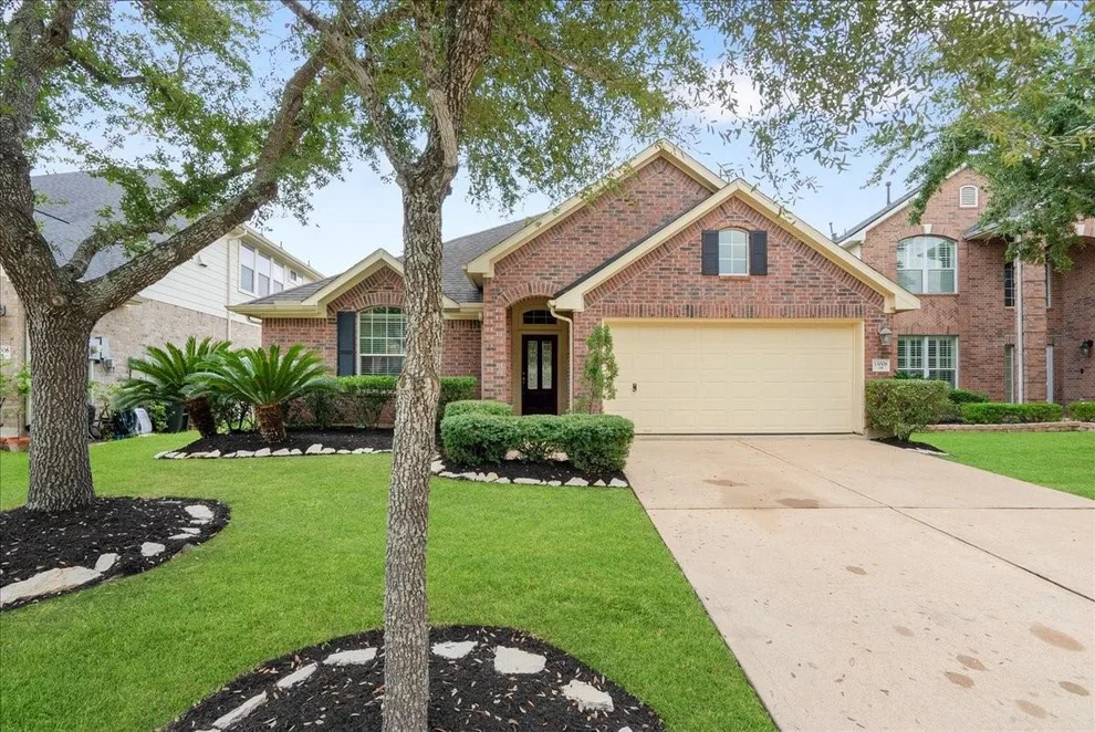 Unit for sale at 13008 Balsam Breeze Lane, Pearland, TX 77584