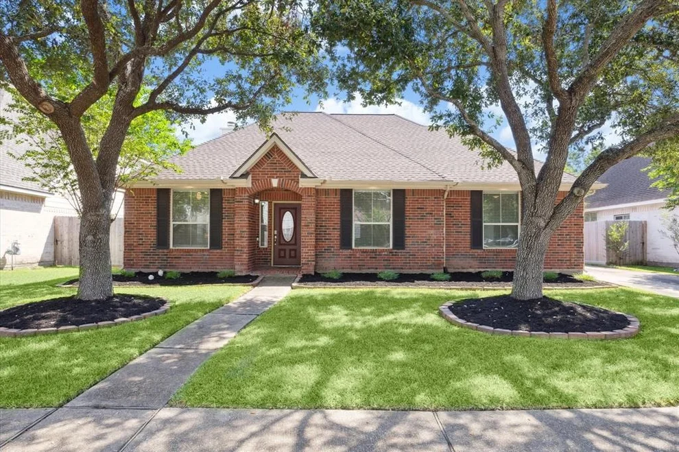 Unit for sale at 4315 Shady Arbour Drive, Pasadena, TX 77505