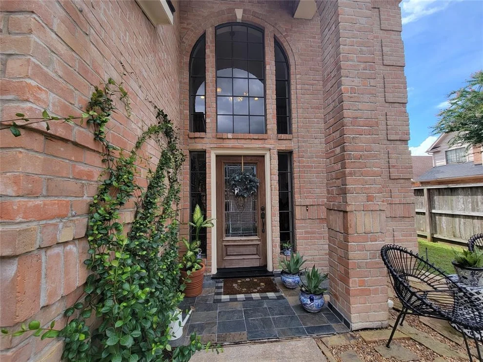 Unit for sale at 6985 Oakwood Park Court, Houston, TX 77040