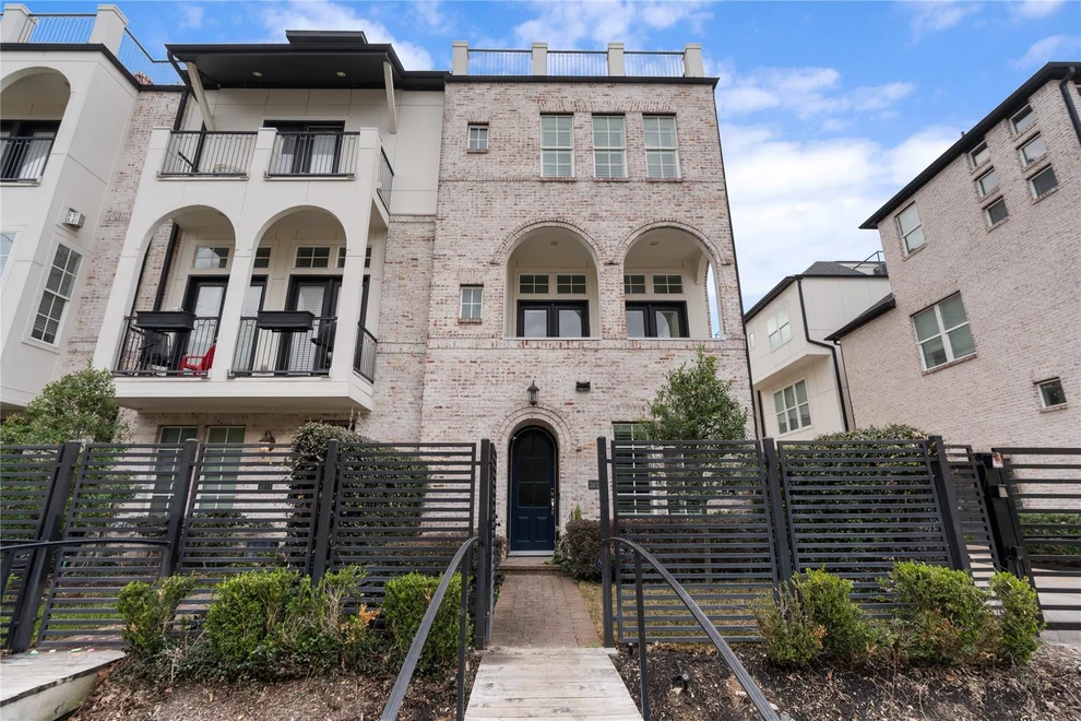 Unit for sale at 2613 Maxroy Street, Houston, TX 77007