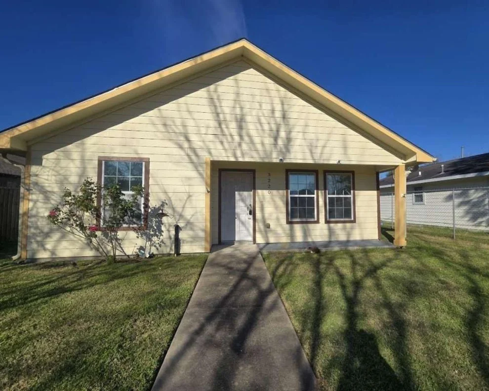 Unit for sale at 3220 Iowa Street, Baytown, TX 77520