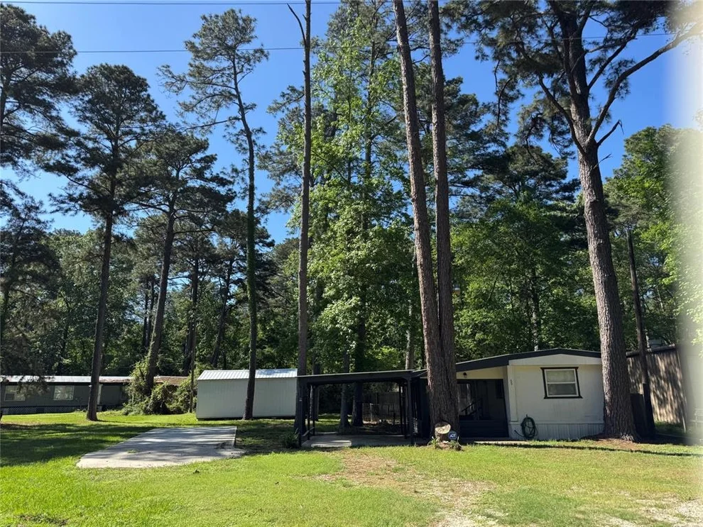 Unit for sale at 69 E Whippoorwill Lane, Trinity, TX 75862