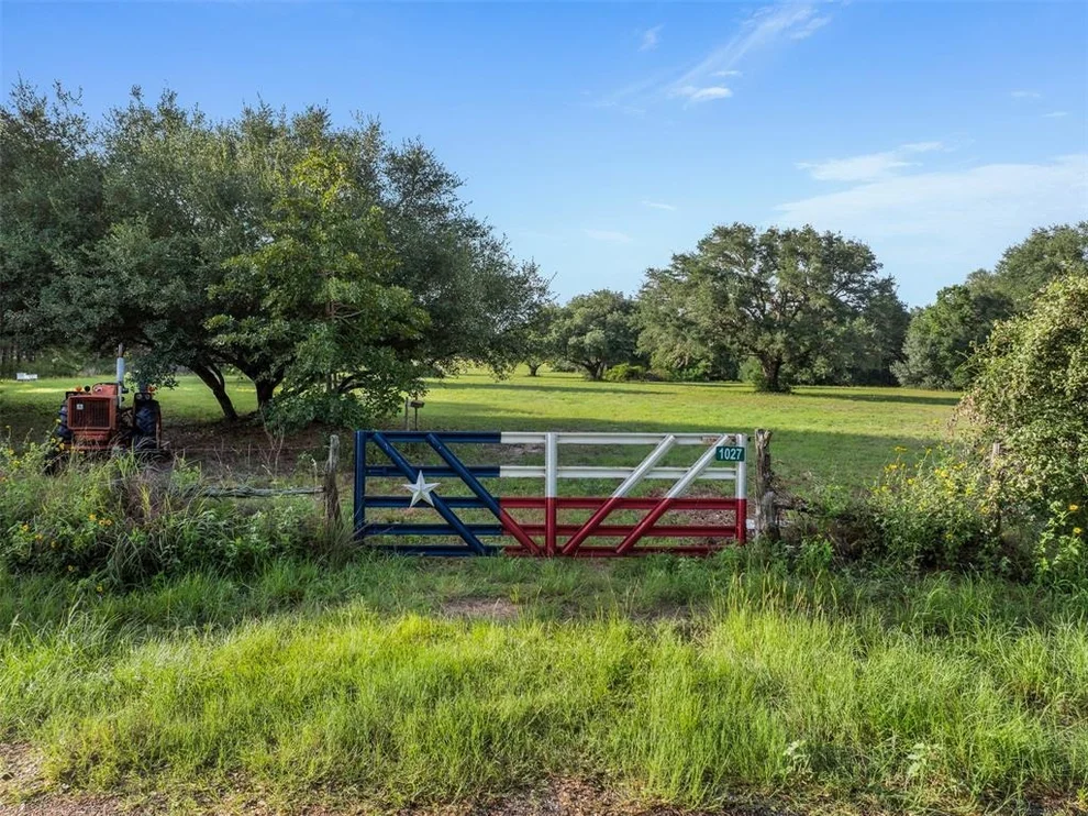 Unit for sale at 1027 Old New Ulm Rd, New Ulm, TX 78950