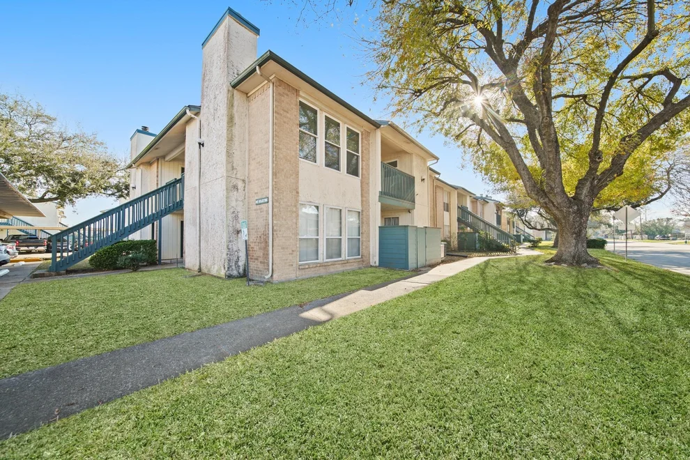 Unit for sale at 250 El Dorado Boulevard, Houston, TX 77598