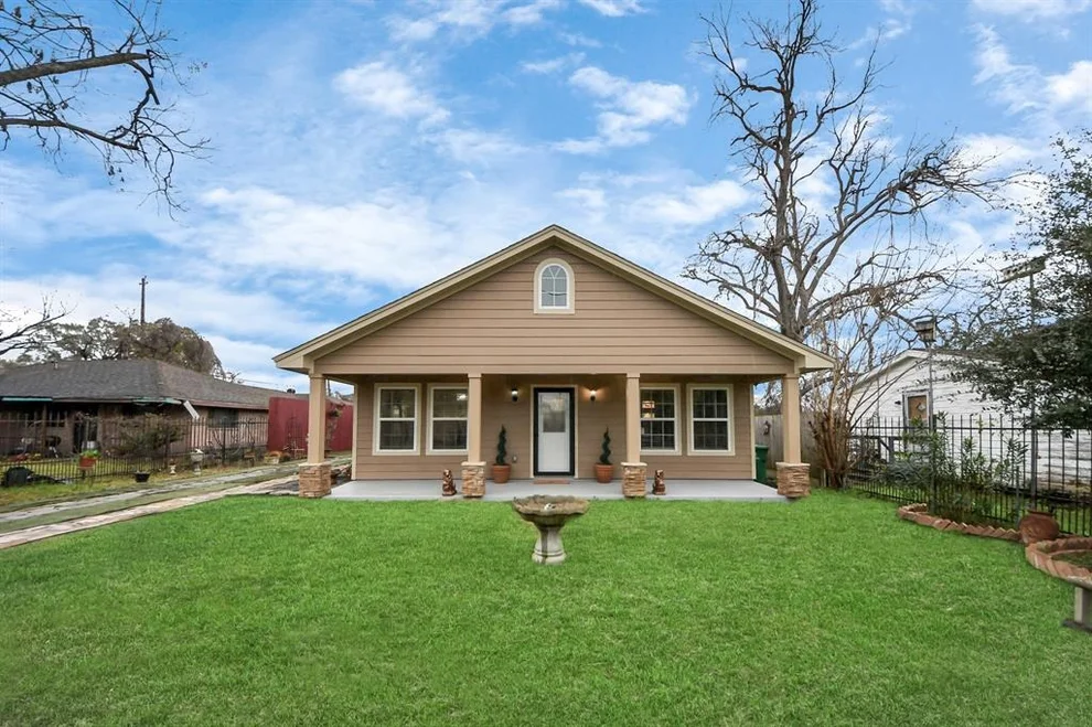 Unit for sale at 7618 Willow Street, Houston, TX 77088