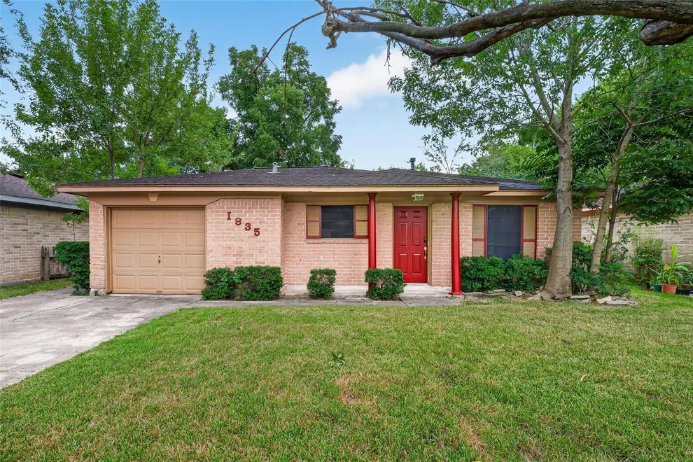 Unit for sale at 1835 Wren Drive, League City, TX 77573