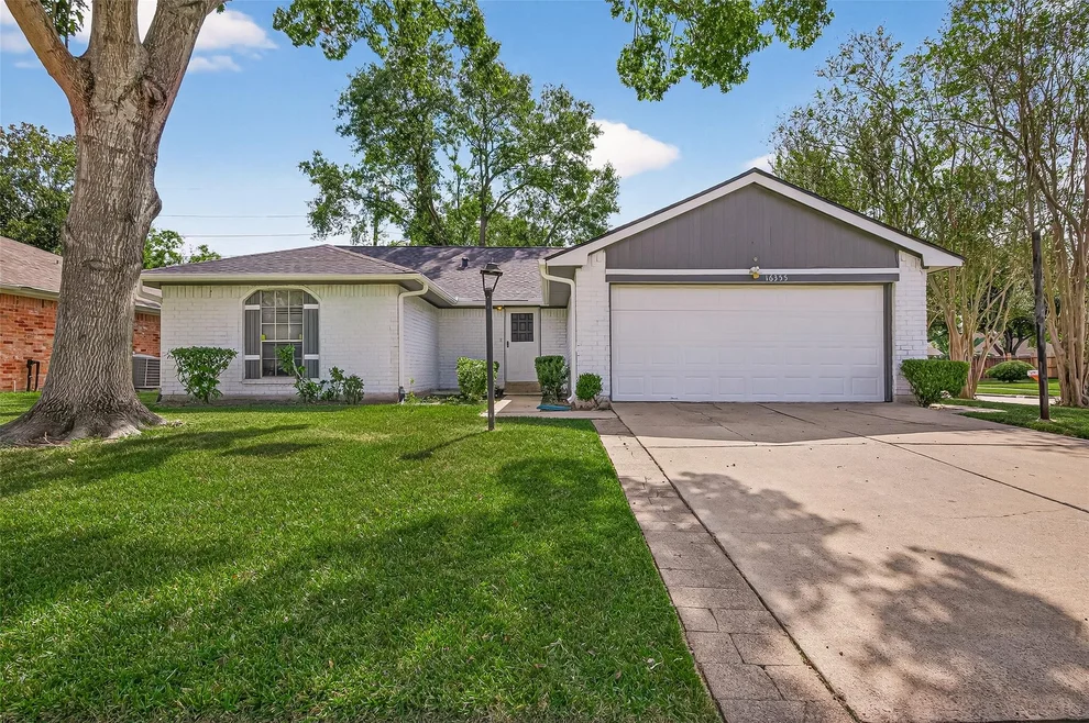 Unit for sale at 16355 Sierra Grande Drive, Houston, TX 77083