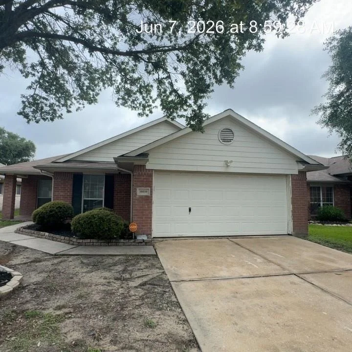 Unit for sale at 10310 Mills Run Drive, Houston, TX 77070