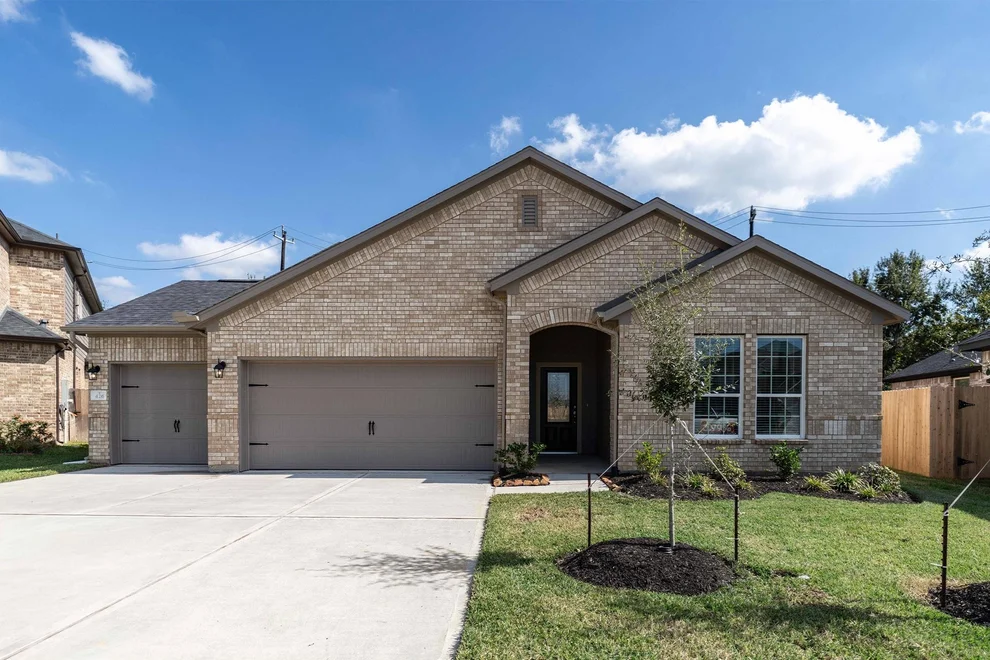 Unit for sale at 426 Riesling Drive, Alvin, TX 77511