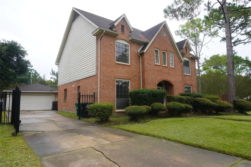 Unit for sale at 14423 Redbud Valley Trail, Houston, TX 77062