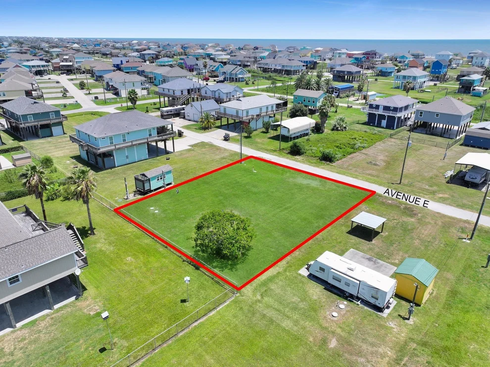 Unit for sale at 1977 Ave E, Crystal Beach, TX 77650