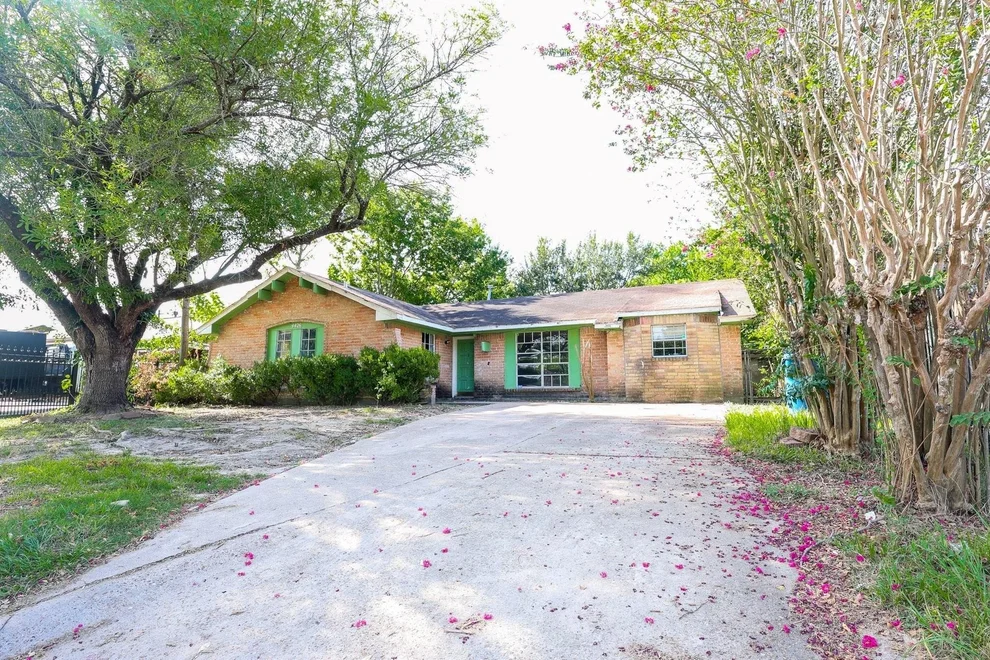 Unit for sale at 4426 Sandydale Lane, Houston, TX 77039