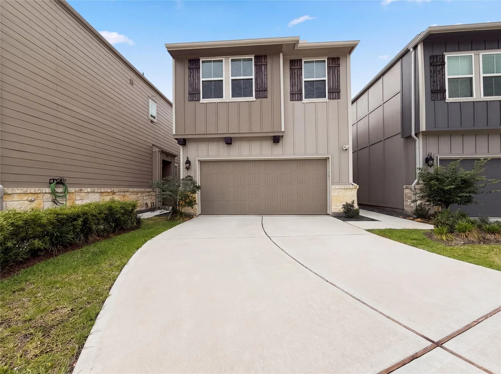 Unit for sale at 14707 Silent Gulf Avenue, Houston, TX 77082