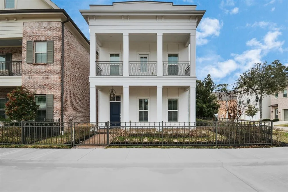 Unit for sale at 206 Green Boulevard, Shenandoah, TX 77384