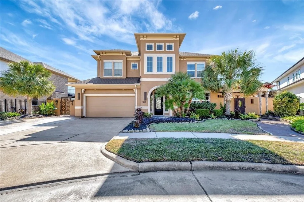 Unit for sale at 2417 Blue Canoe Court, Seabrook, TX 77586