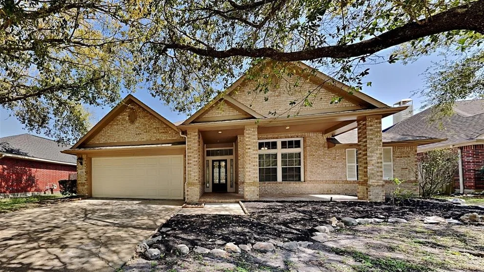 Unit for sale at 1311 Kingfisher Court S, Pearland, TX 77584