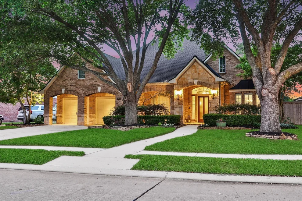 Unit for sale at 3907 Broad Thicket Court, Sugar Land, TX 77498