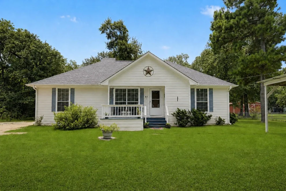 Unit for sale at 65 Cauthen Drive, Huntsville, TX 77320