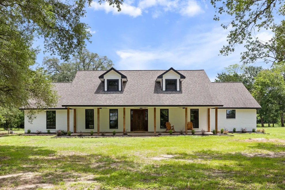 Unit for sale at 10209 Oberrender Road, Needville, TX 77461