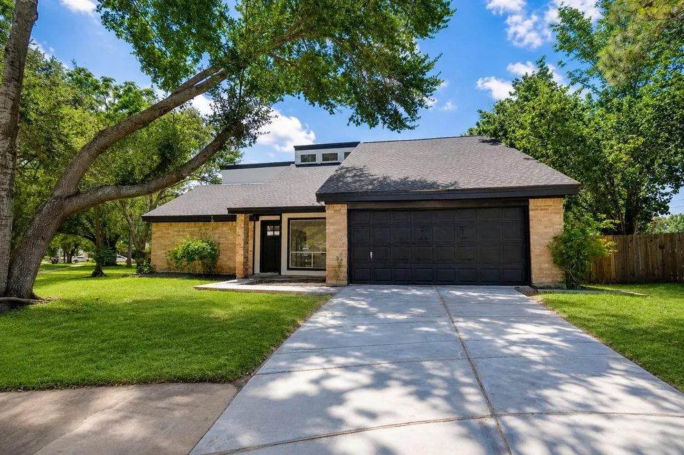 Unit for sale at 2627 Ferry Landing, Sugar Land, TX 77478