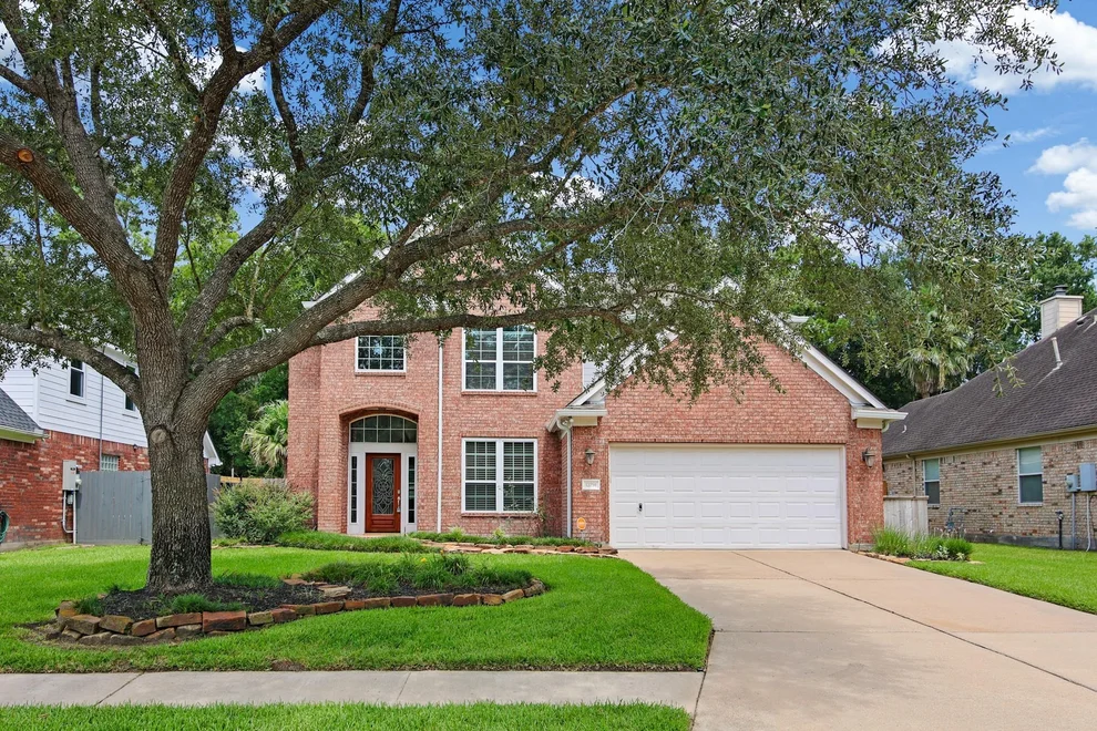 Unit for sale at 13714 Anderson Woods Drive, Houston, TX 77070