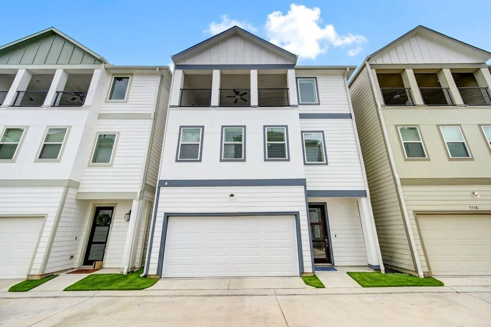 Unit for sale at 911 W 35th Street, Houston, TX 77018