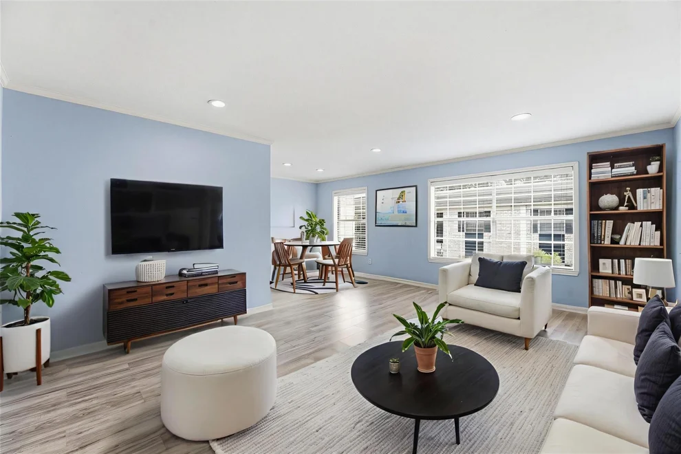 Unit for sale at 7900 Westheimer Road, Houston, TX 77063