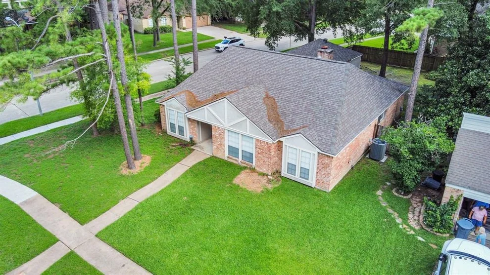 Unit for sale at 11734 Park Creek Drive, Houston, TX 77070