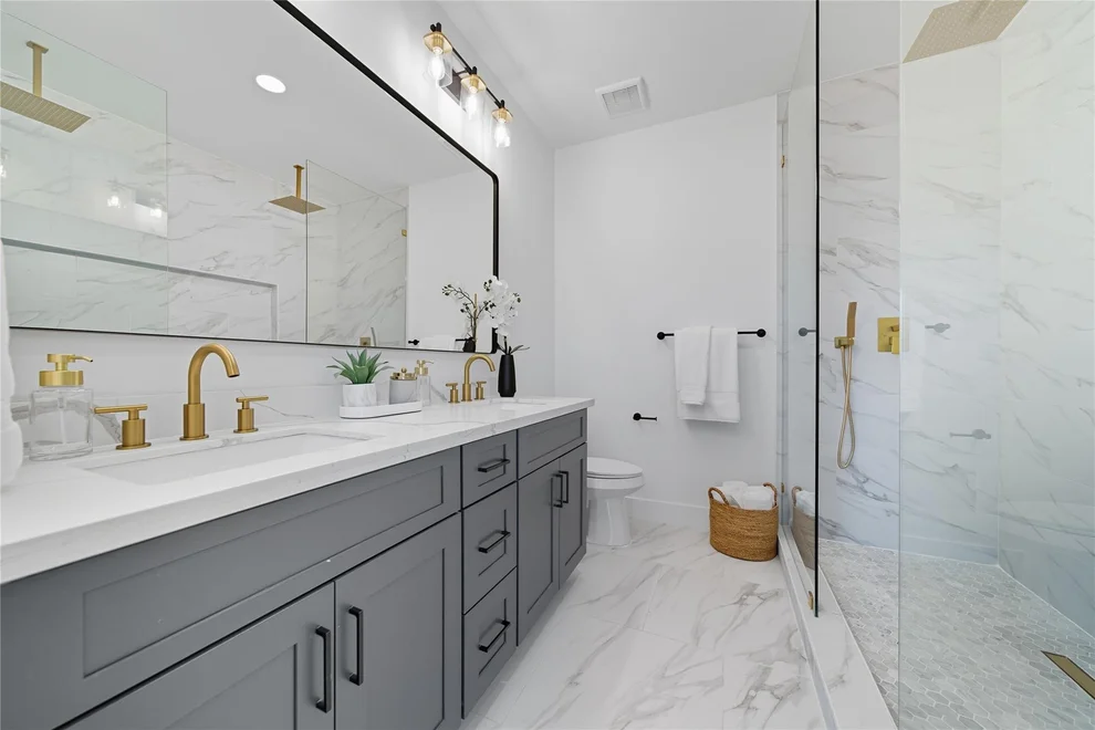 Unit for sale at 4749 Wilmington Street, Houston, TX 77033
