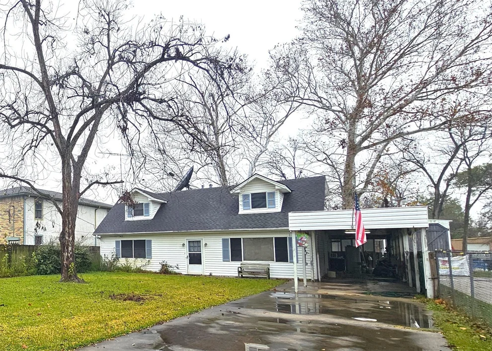 Unit for sale at 1315 E Main Street, Humble, TX 77338