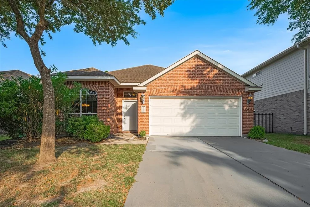 Unit for sale at 10426 Lyndon Meadows Drive, Houston, TX 77095