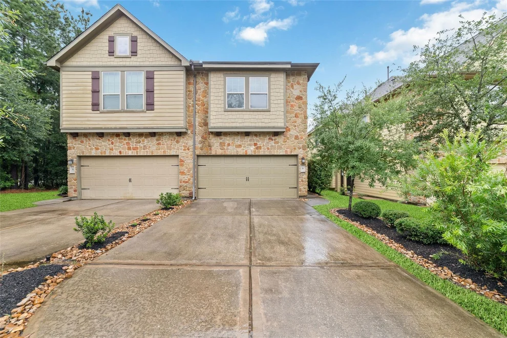 Unit for sale at 9 Cheswood Manor Drive, Spring, TX 77382