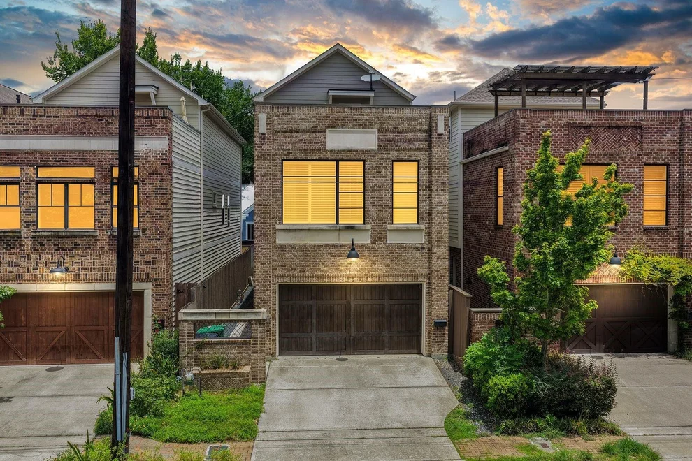 Unit for sale at 2108 N Memorial Way, Houston, TX 77007