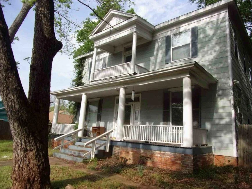 Unit for sale at 710 S Magnolia Street, Palestine, TX 75801