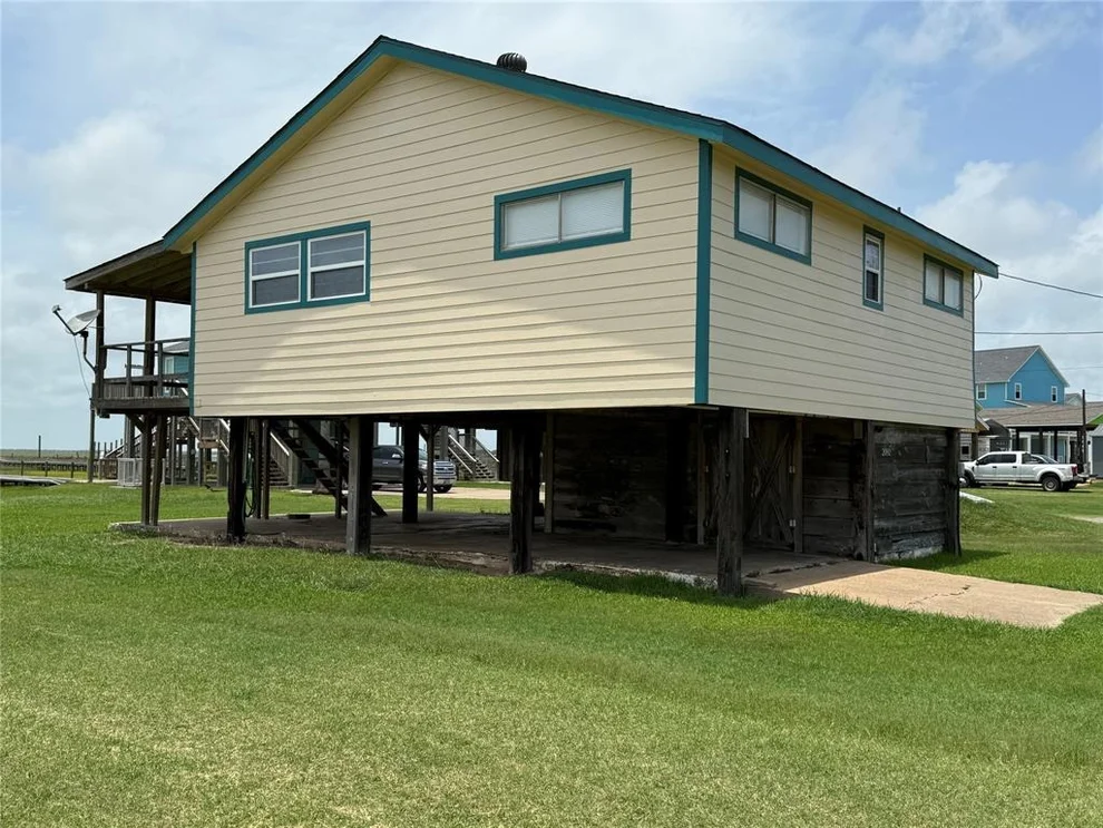 Unit for sale at 2092 County Road 201, Sargent, TX 77414