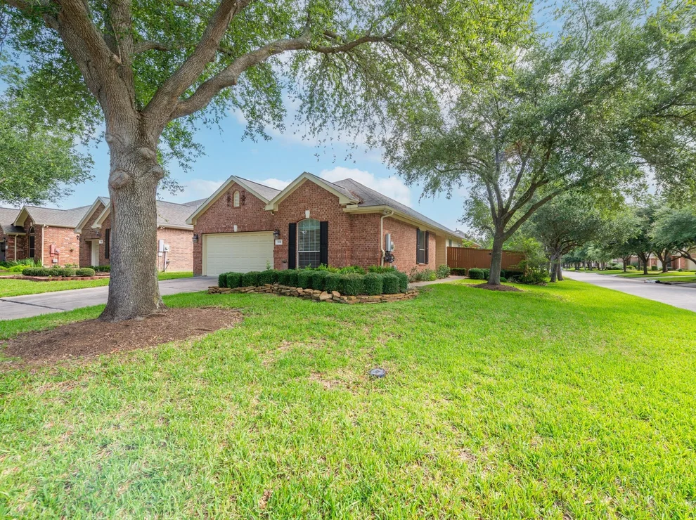 Unit for sale at 5331 Valley Bluff Lane, Katy, TX 77494