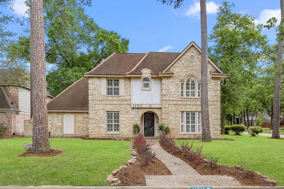 Unit for sale at 11711 Cedar Point Court, Houston, TX 77070
