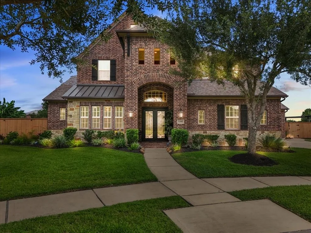 Unit for sale at 1296 Altavilla Lane, League City, TX 77573