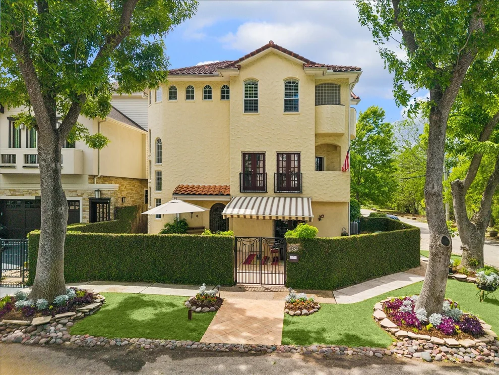 Unit for sale at 6635 Minola Street, Houston, TX 77007