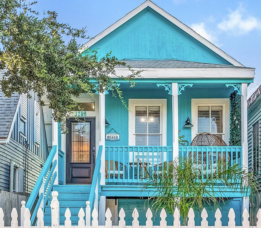 Unit for sale at 1208 Avenue K, Galveston, TX 77550