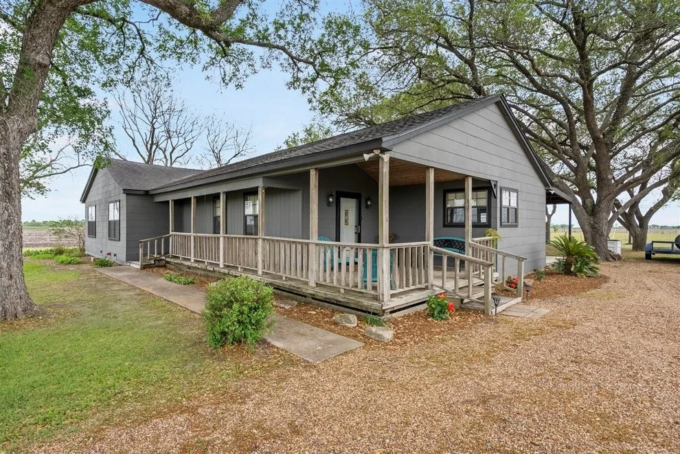 Unit for sale at 13339 Bj Dusek Road, Wallis, TX 77485