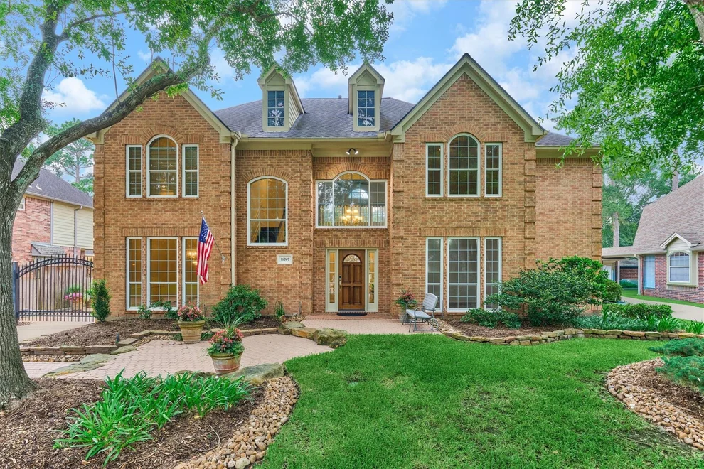 Unit for sale at 16707 Avenfield Road, Tomball, TX 77377