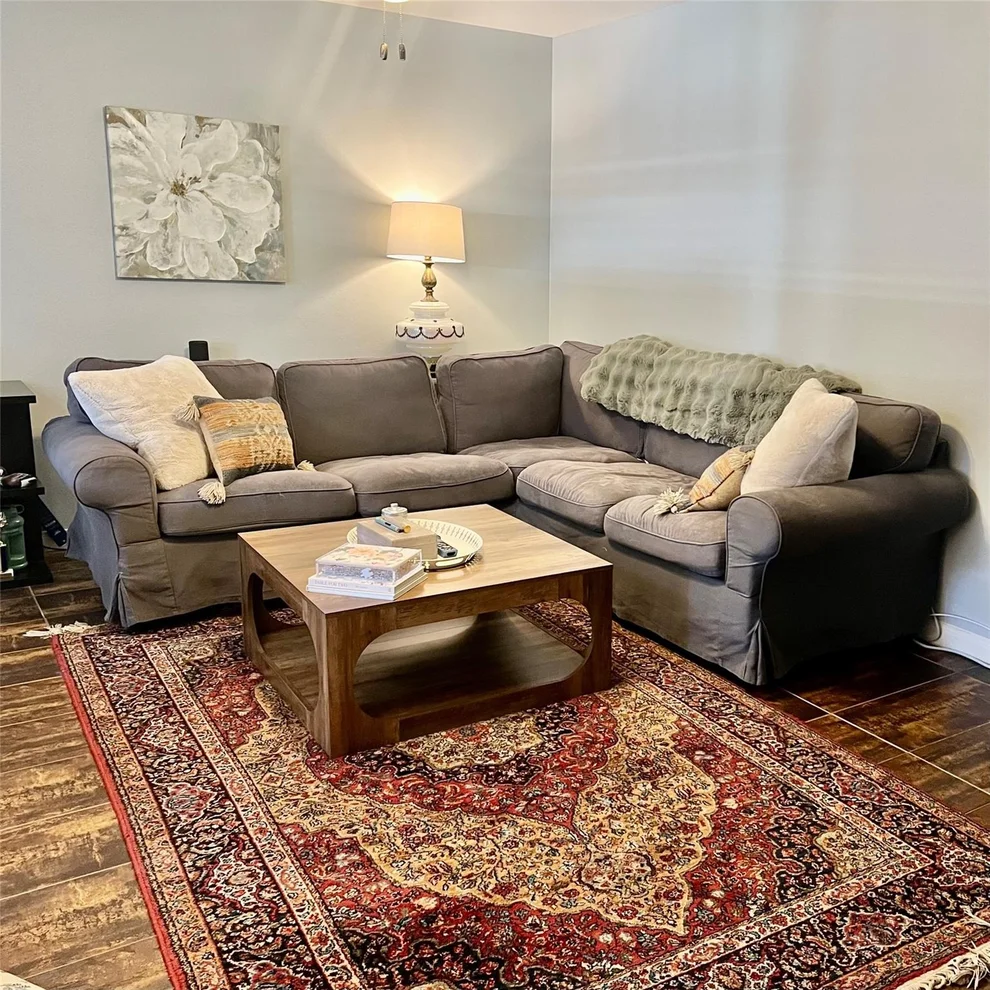 Unit for sale at 5343 Richmond Avenue, Houston, TX 77056