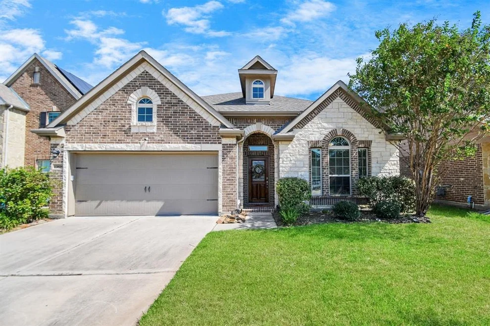 Unit for sale at 13818 Pointed Edge Lane, Cypress, TX 77429