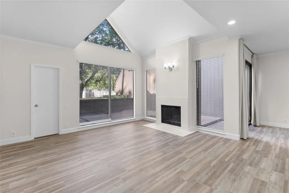 Unit for sale at 336 Litchfield Lane, Houston, TX 77024